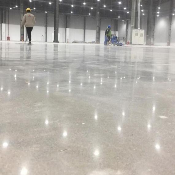 Mài sàn bê tông nhà máy may Việt Ý
