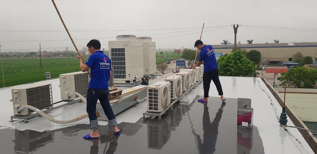 chong-tham-san-thuong-bang-son-epoxy-2