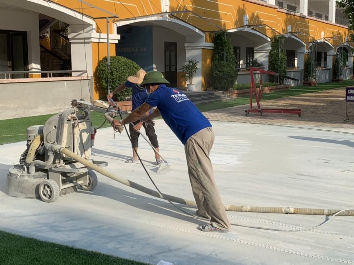 Xử lý bề mặt trước khi thi công sơn Epoxy