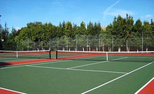 thue-san-tennis
