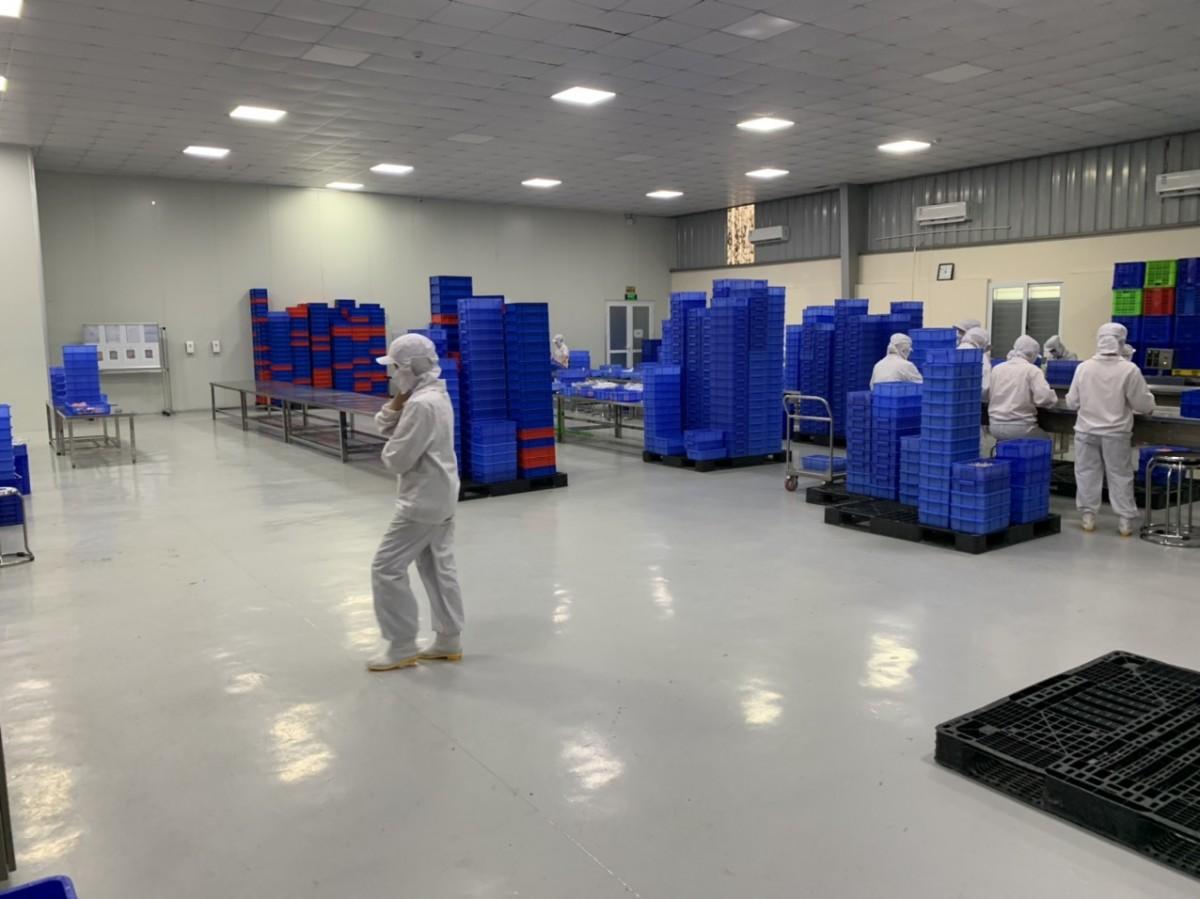 Công trình sử dụng sơn Epoxy sau nhiều năm sử dụng nhưng bề mặt sàn vẫn như mới và được kiểm tra bảo hành định kỳ