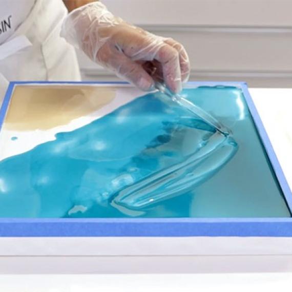 Đặc điểm của nhựa epoxy là gì? Đặc điểm và ứng dụng của nhựa epoxy