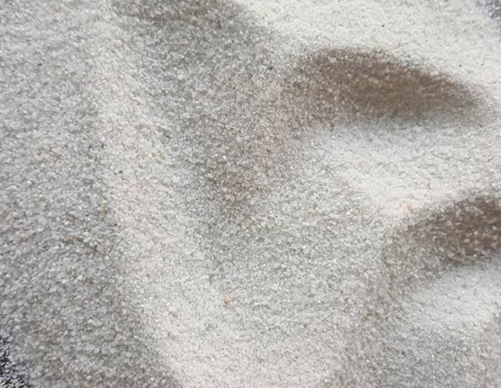 Cát thạch anh dùng để trộn khi pha sơn chống trượt
