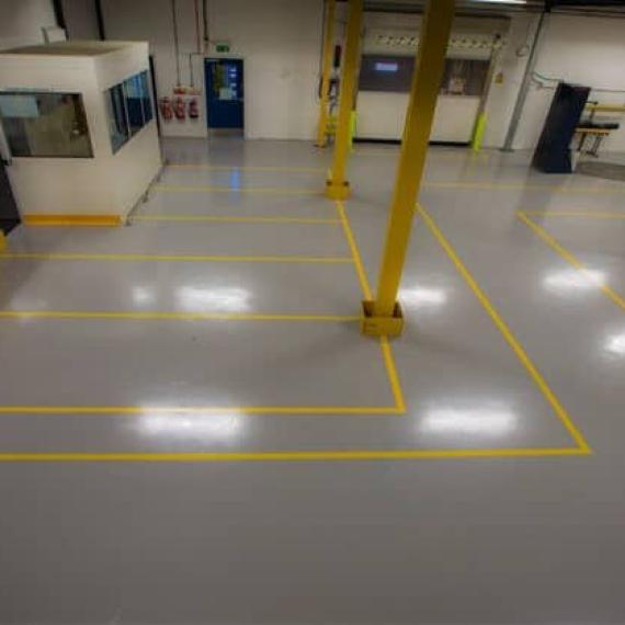 Có nên sơn epoxy nền sàn cho nhà xưởng?